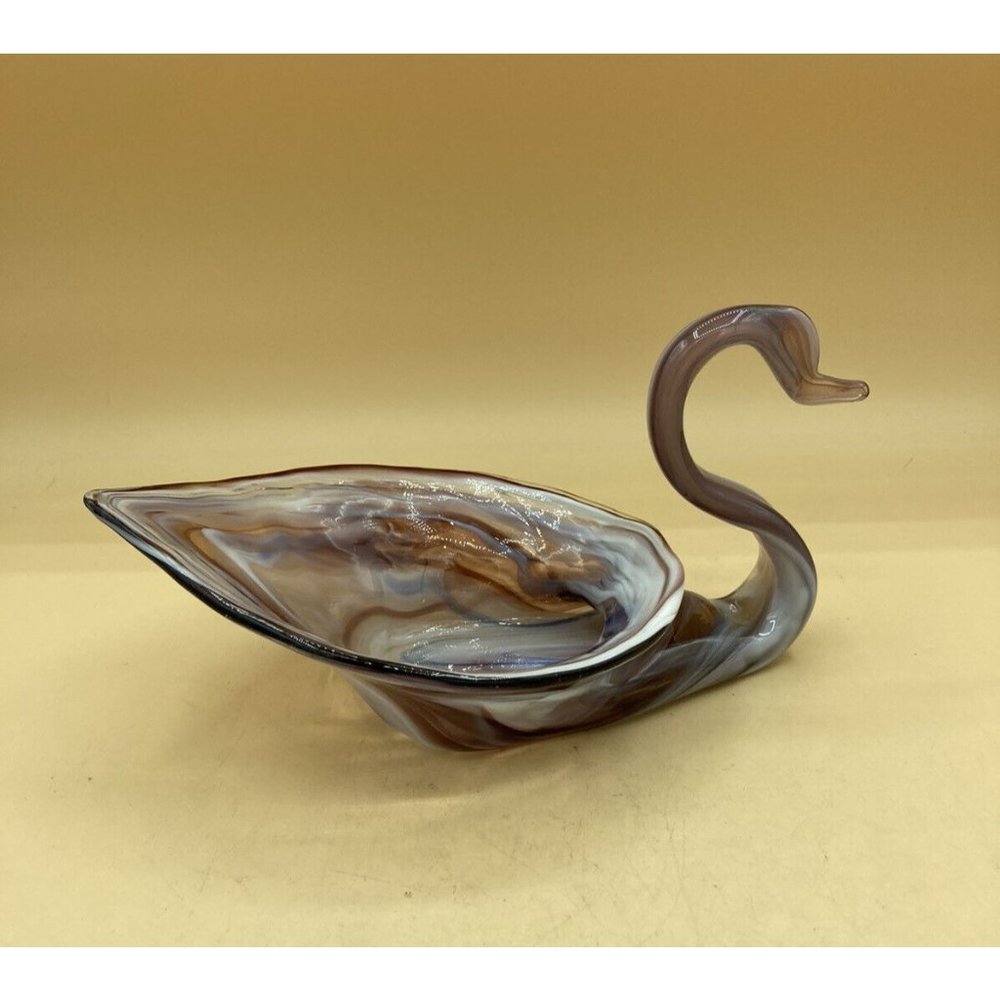 Swan Dish Cherokee Glass by Wagon Hill Art Glass Decor Vintage 5” X 9” - Picture 7 of 12